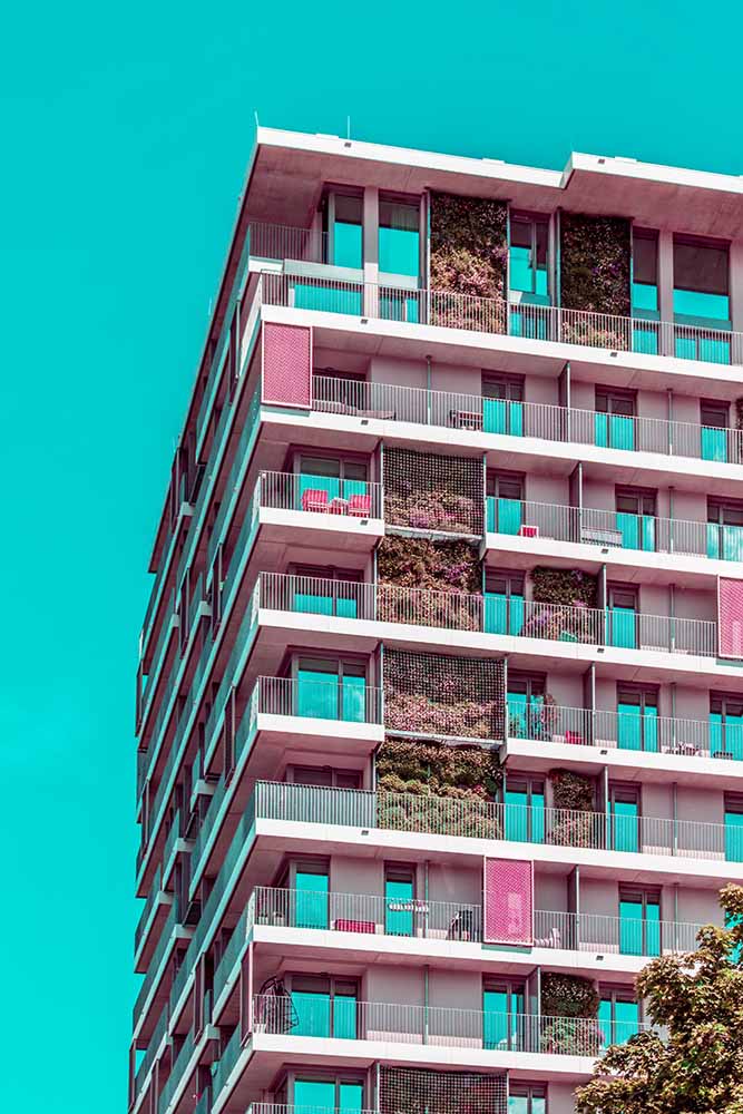 Modernes Wohngebäude in Erfurt mit begrünten Fassadenflächen