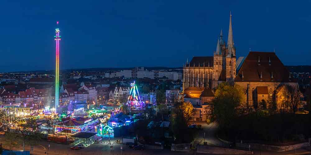 Erfurt bei Nacht mit Dom und Altstadtfrühling 2026